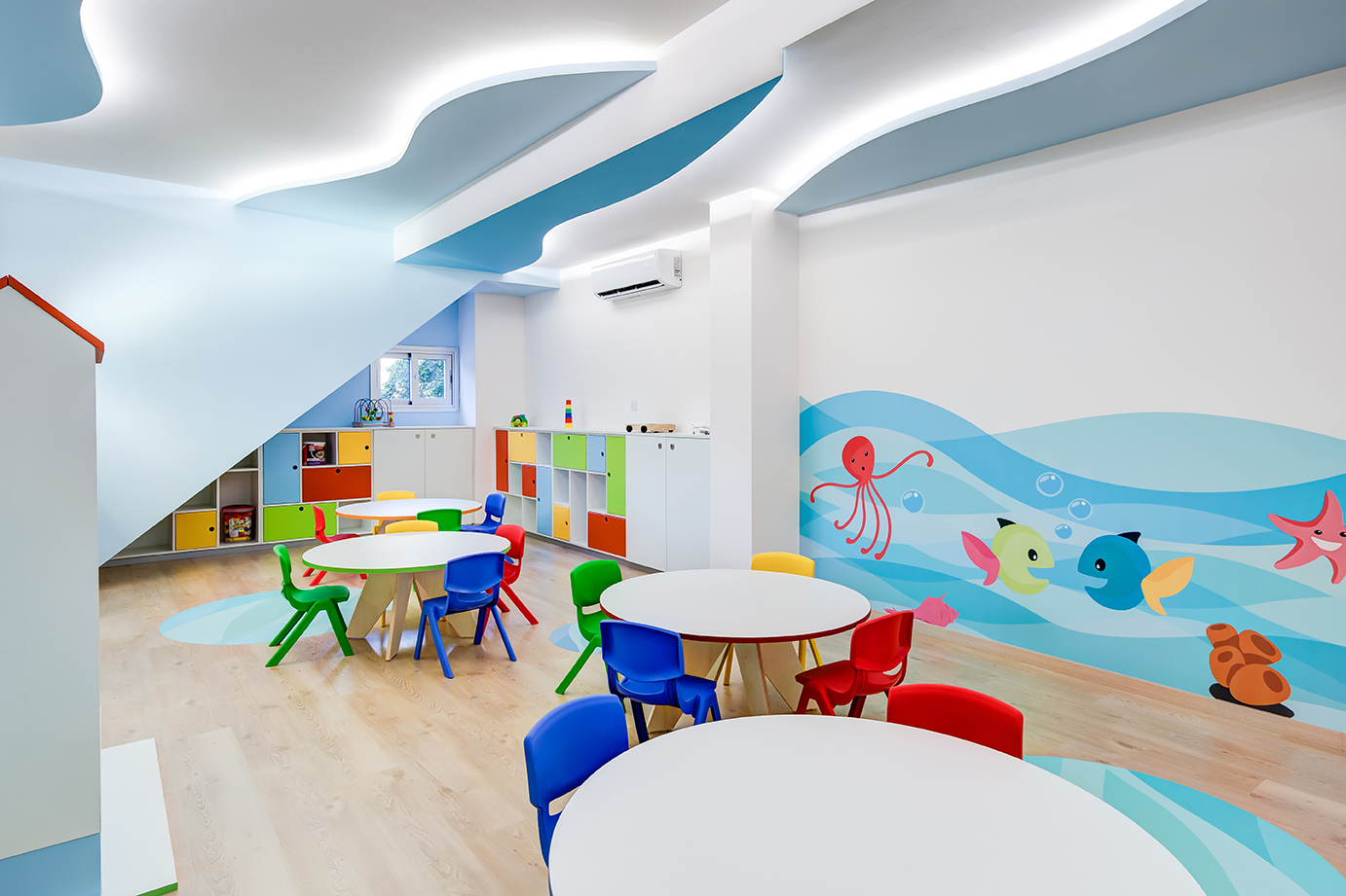 Kindergarten and Tuition Center Sygxroni Mathisi, Educational interior design by Kivo Design House (13)