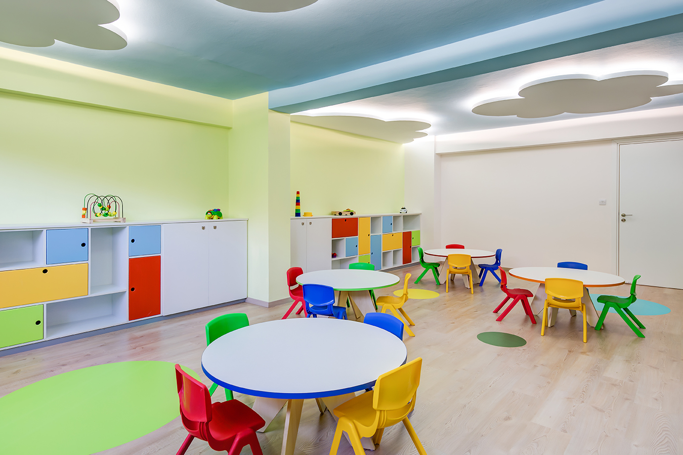 Kindergarten and Tuition Center Sygxroni Mathisi, Educational interior design by Kivo Design House (17)