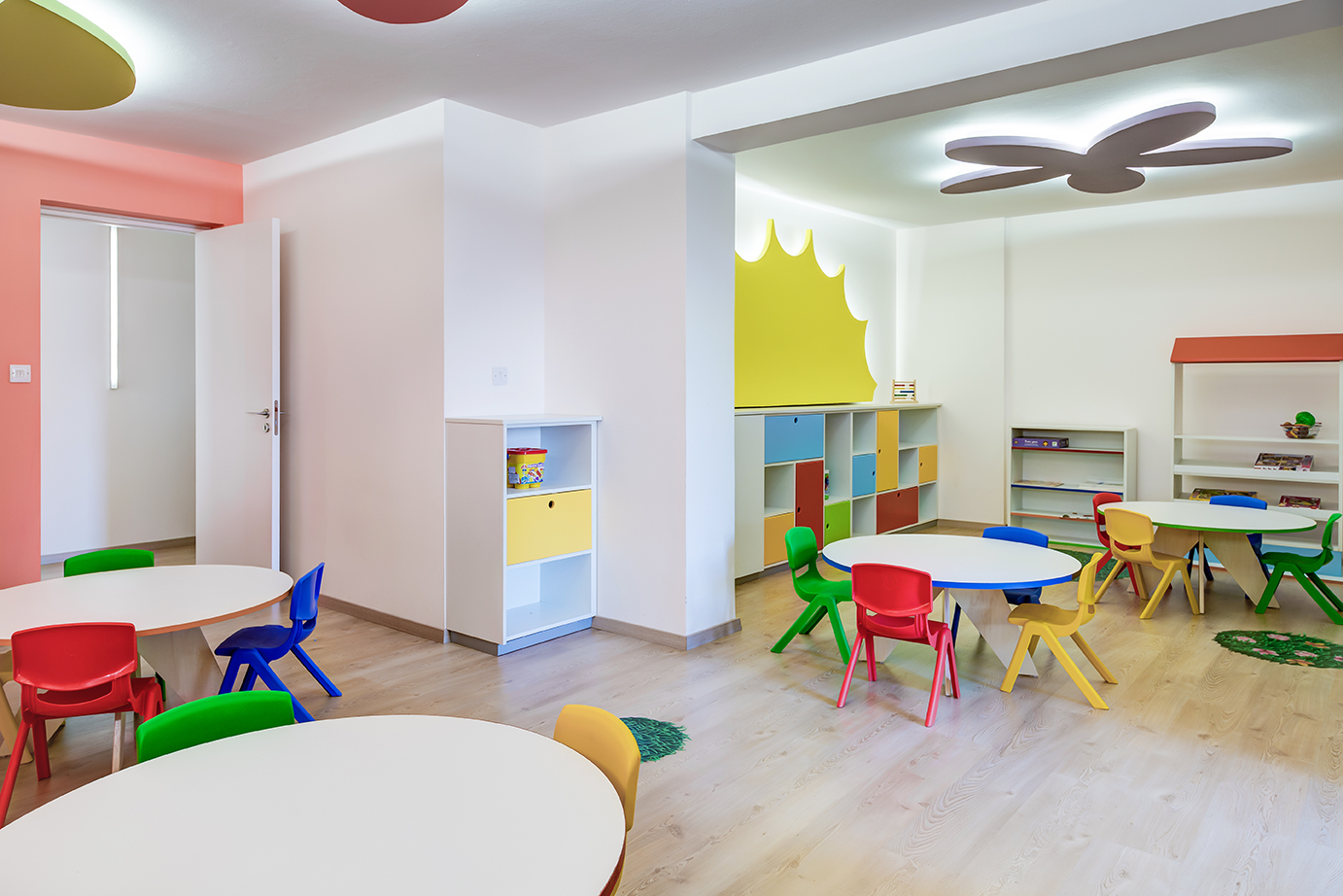 Kindergarten and Tuition Center Sygxroni Mathisi, Educational interior design by Kivo Design House (19)