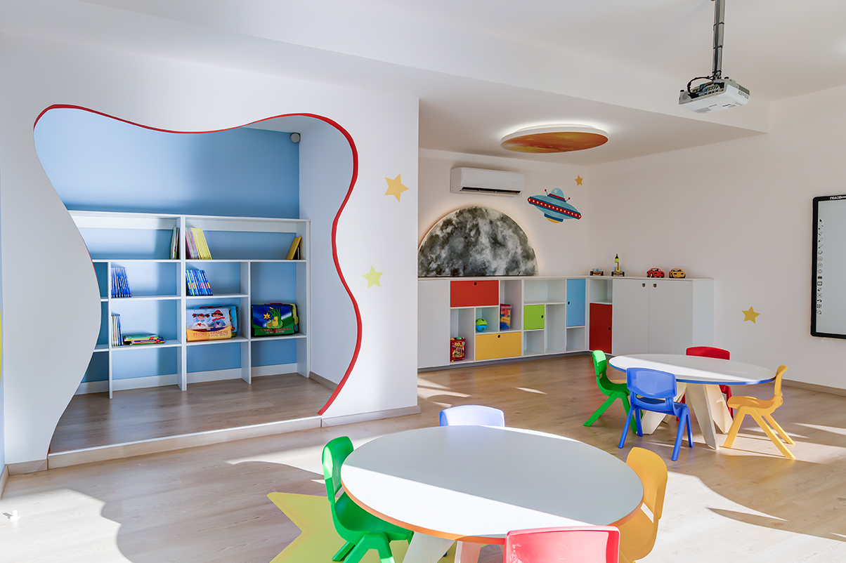 Kindergarten and Tuition Center Sygxroni Mathisi, Educational interior design by Kivo Design House (8)