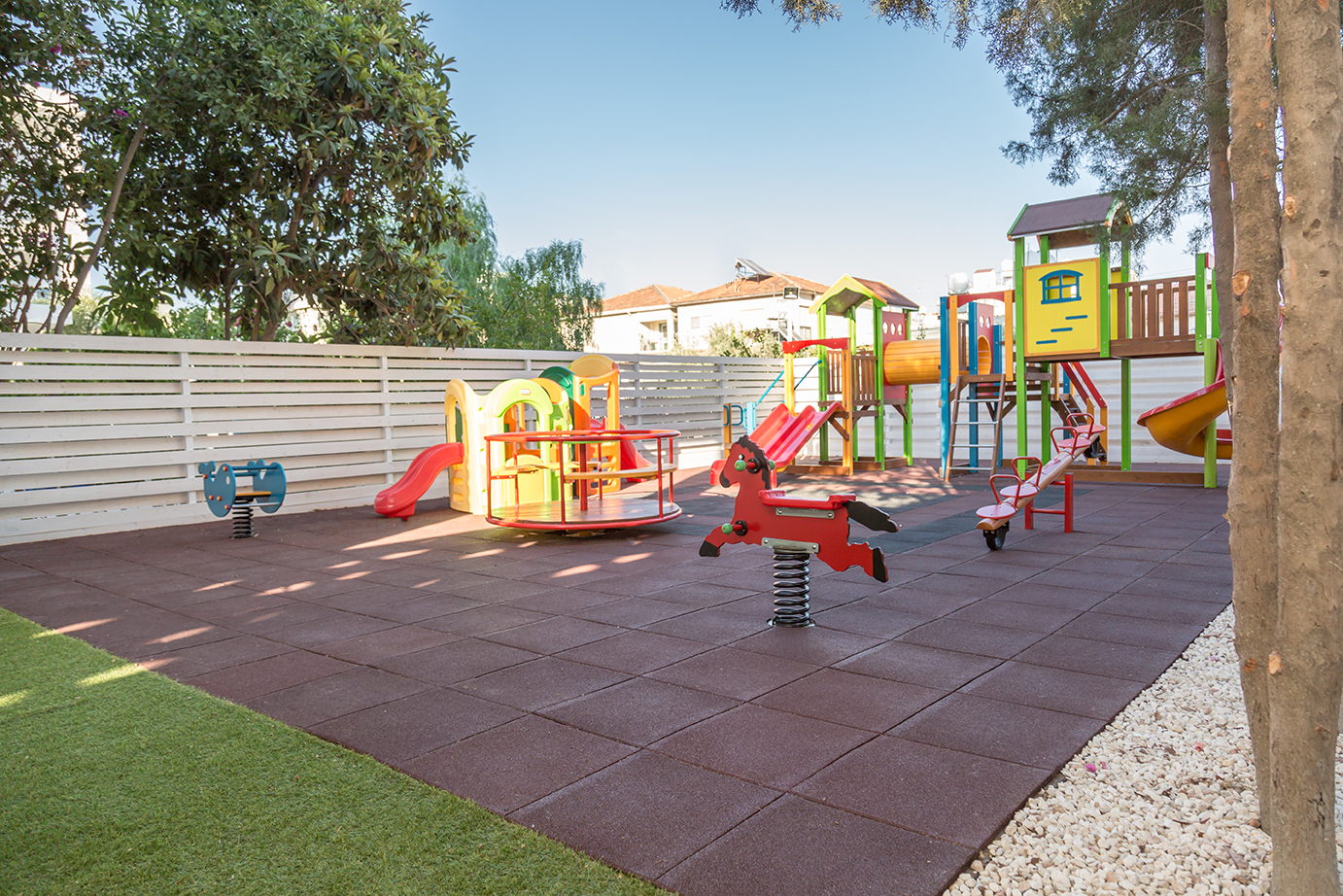 Kindergarten and Tuition Center Sygxroni Mathisi, Educational interior design by Kivo Design House (23)