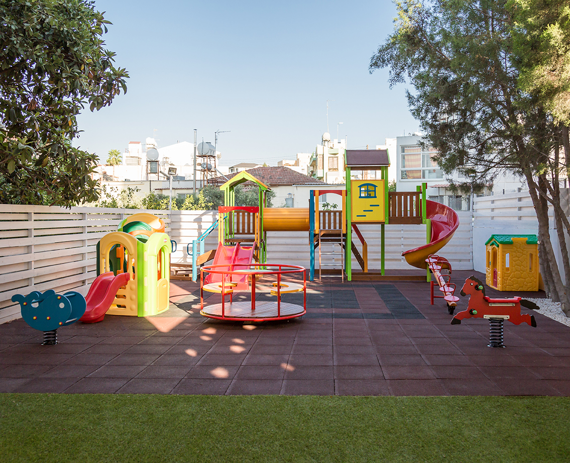 Kindergarten and Tuition Center Sygxroni Mathisi, Educational interior design by Kivo Design House (22)