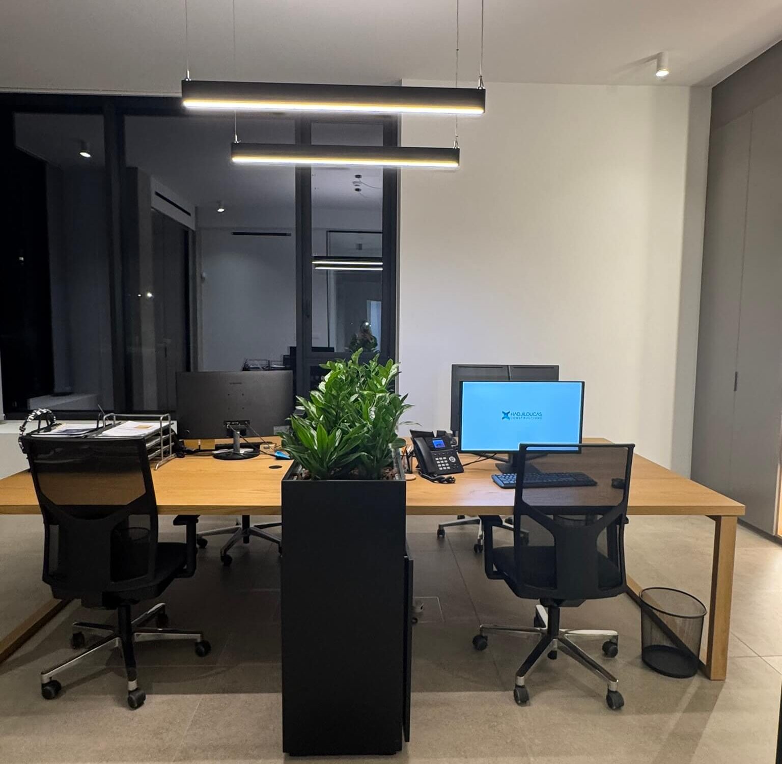 Hadjiloukas Construction Offices, Commercial interior design by Kivo Design House (15)