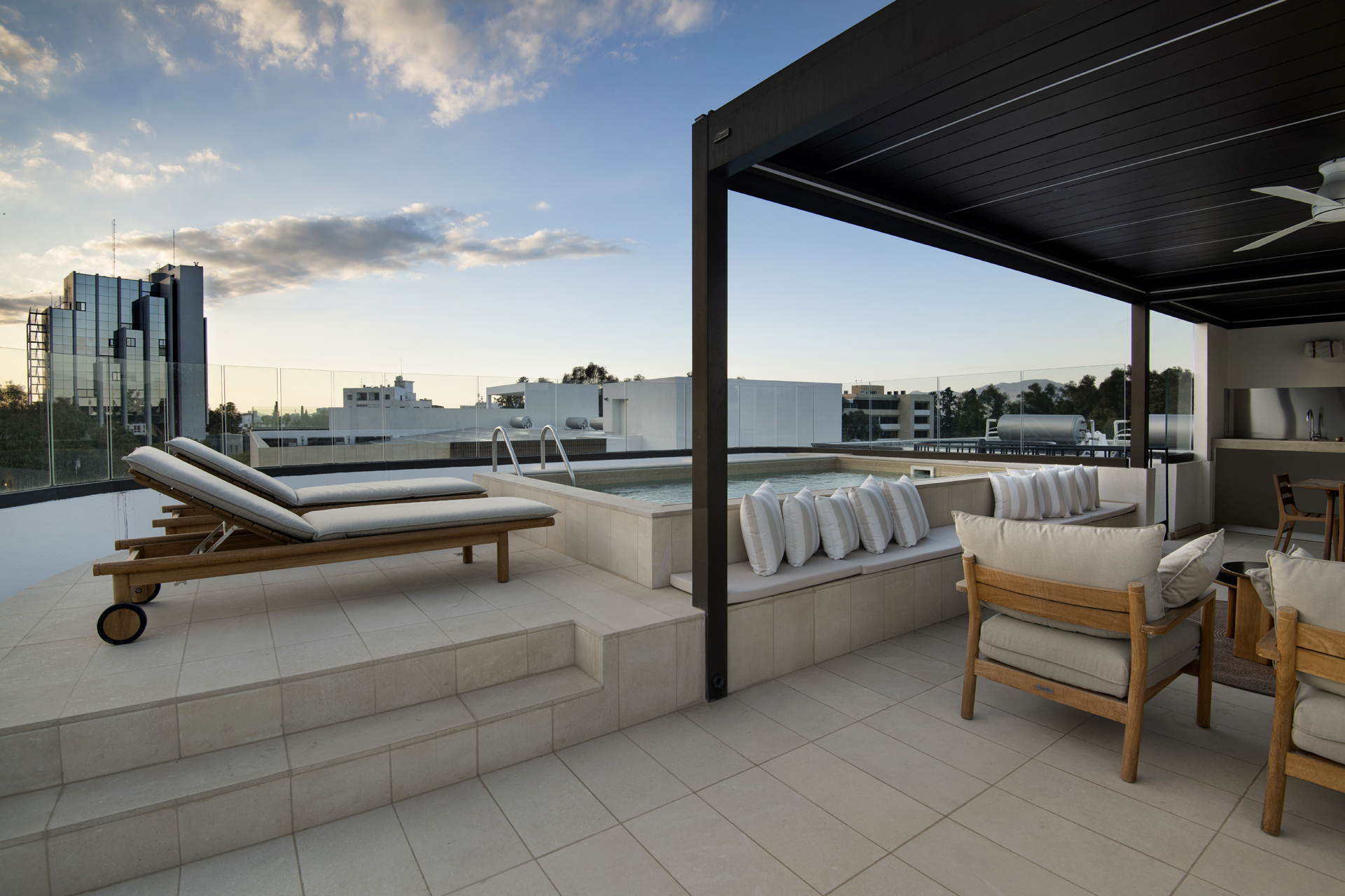 Gladstonos Penthouse, Residential interior design by Kivo Design House (11)